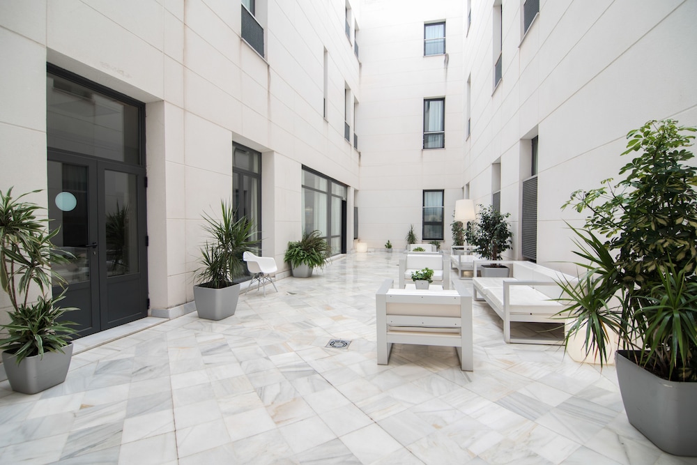 Petit Palace Marqués Santa Ana — Hotel building in Seville, Andalusia