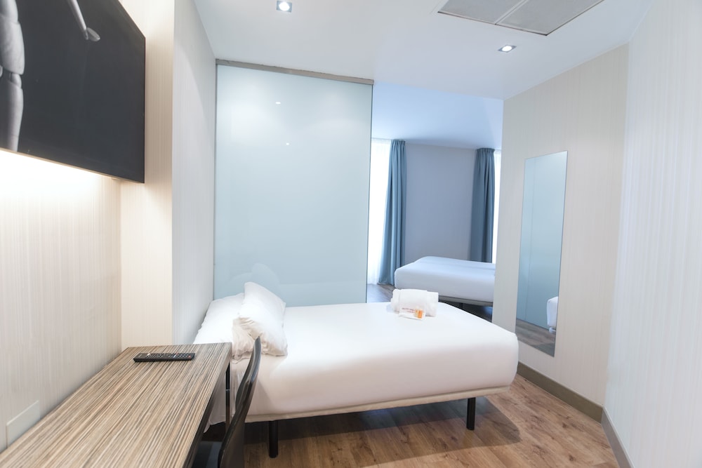 Petit Palace Santa Cruz — Hotel rooms in Seville, Andalusia
