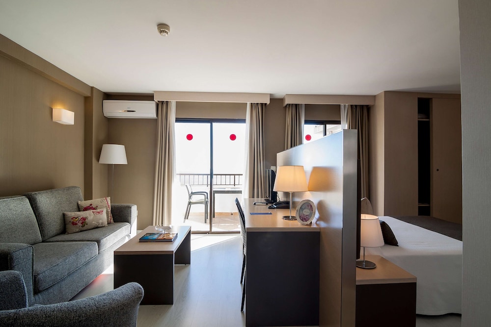 Hotel Playas de Torrevieja — Hotel rooms in Torrevieja, Valencian Community