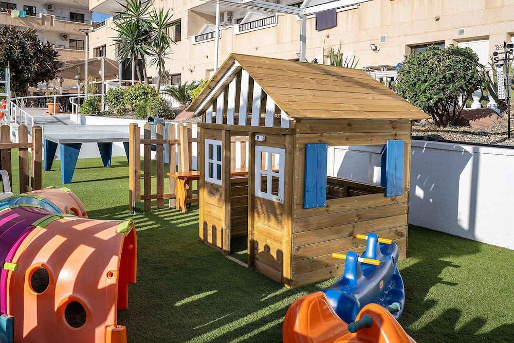 Hotel Playas de Torrevieja — Attractions for children in Torrevieja, Valencian Community