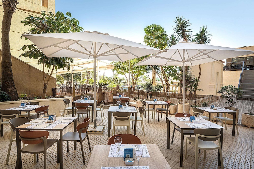 Hotel Playas de Torrevieja — Restaurant & bars in Torrevieja, Valencian Community