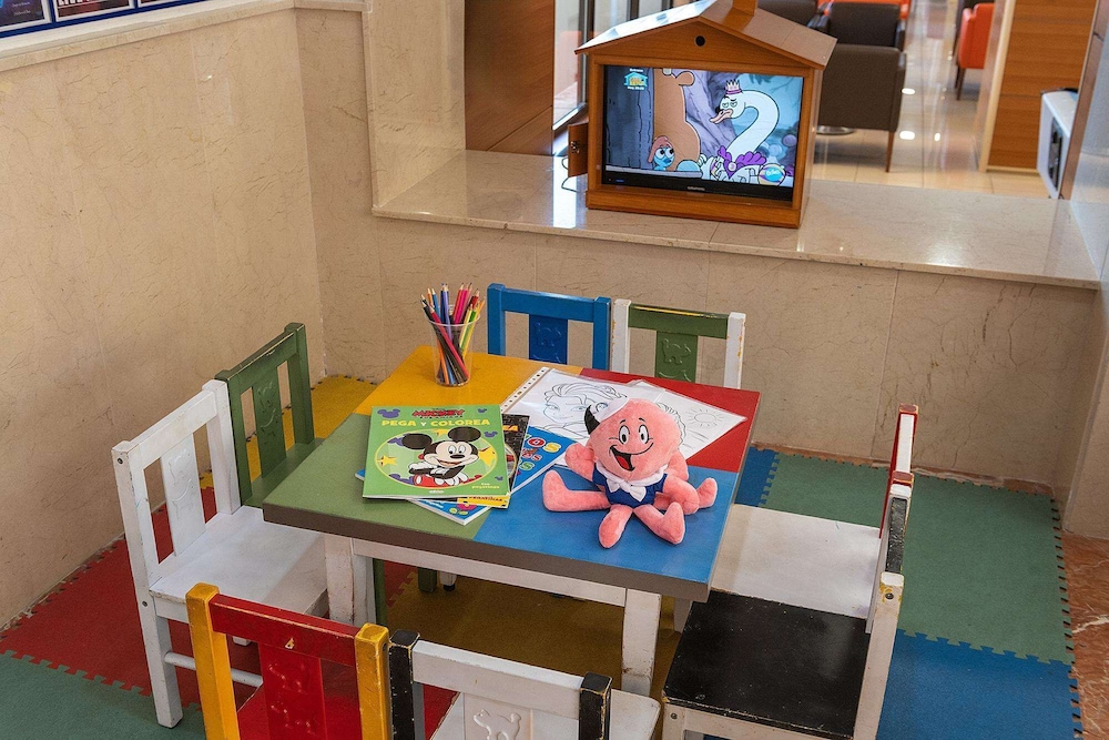 Hotel Playas de Torrevieja — Attractions for children in Torrevieja, Valencian Community