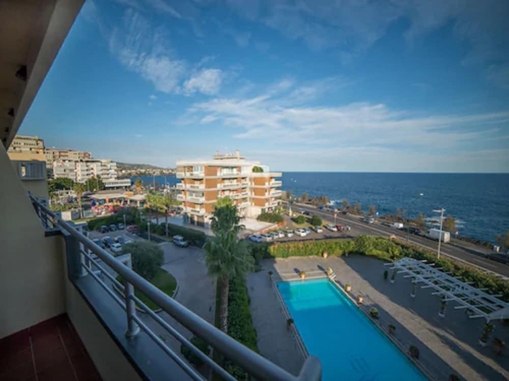 Hotel Nettuno — Swimming pool in Catania, Sicily