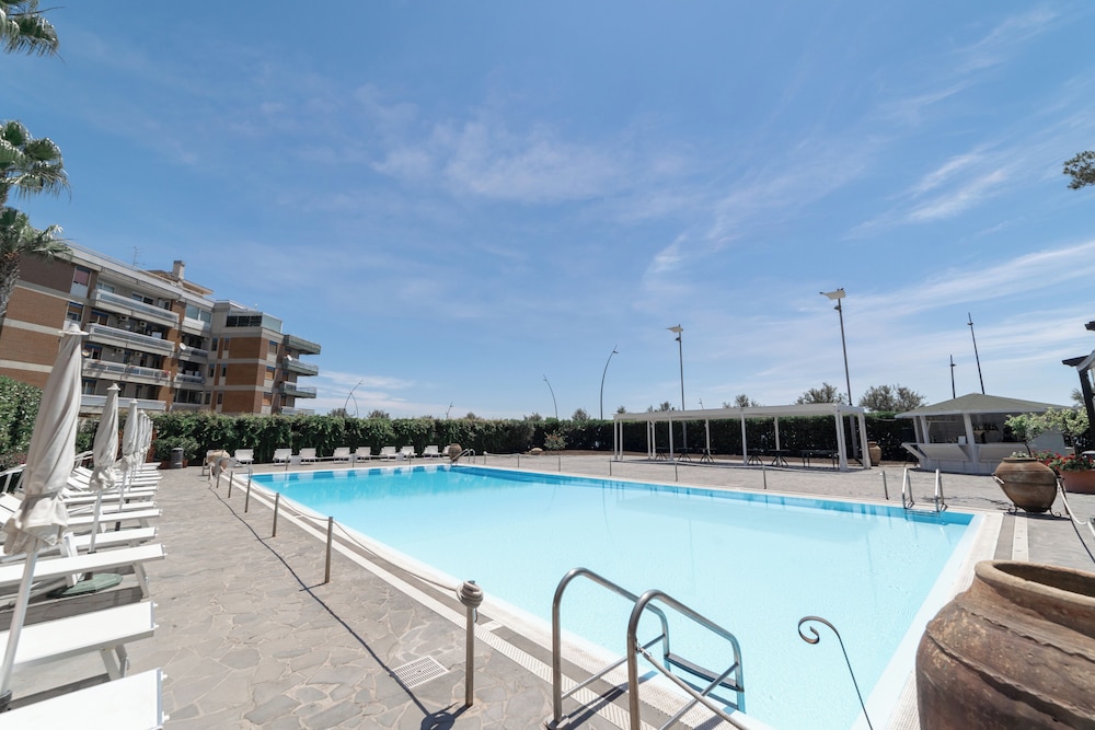 Hotel Nettuno — Swimming pool in Catania, Sicily