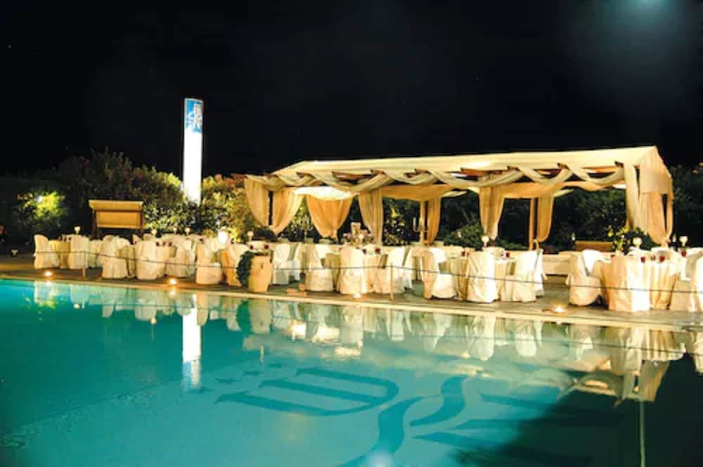 Hotel Nettuno — Swimming pool in Catania, Sicily