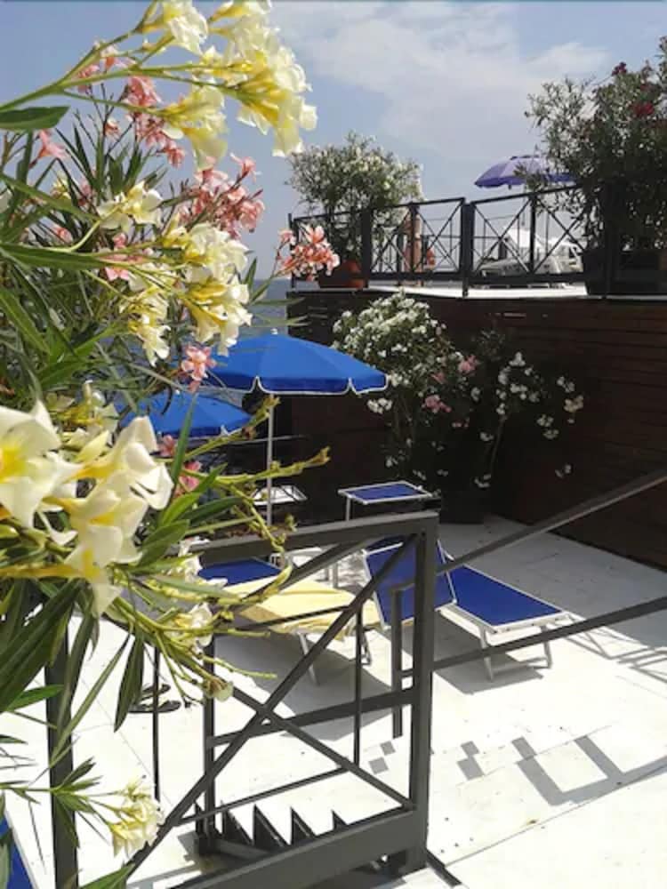 Hotel Nettuno — Beach in Catania, Sicily