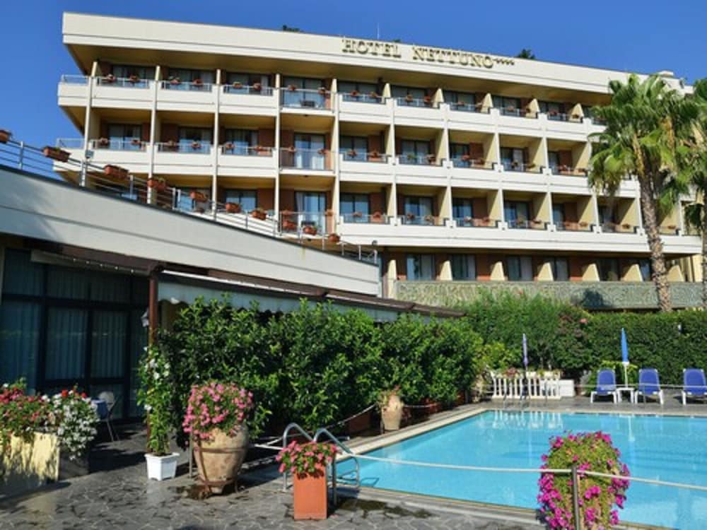 Hotel Nettuno — Hotel building in Catania, Sicily