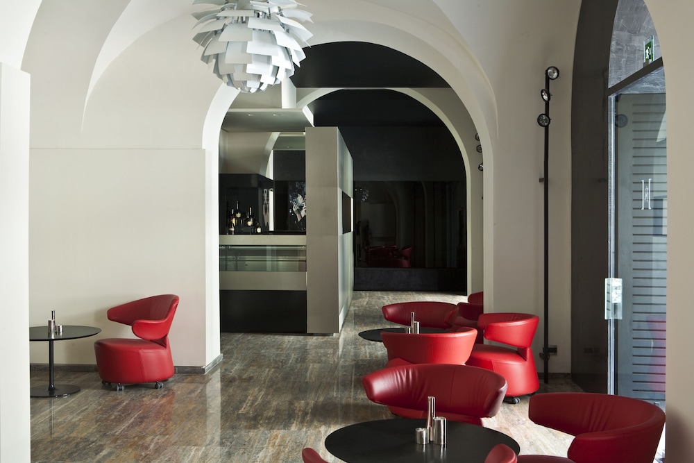 Romano House — Restaurant & bars in Catania, Sicily