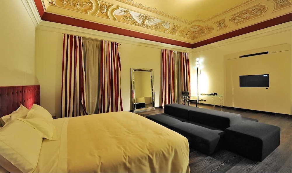 Romano House — Hotel rooms in Catania, Sicily