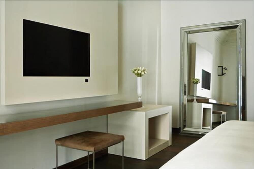 Romano House — Hotel rooms in Catania, Sicily