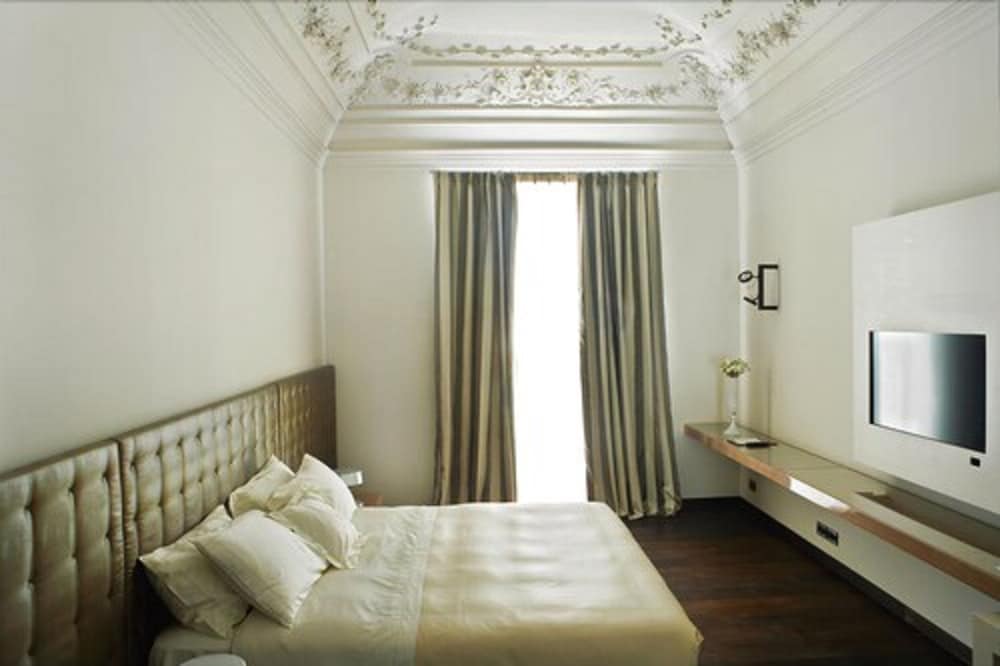 Romano House — Hotel rooms in Catania, Sicily
