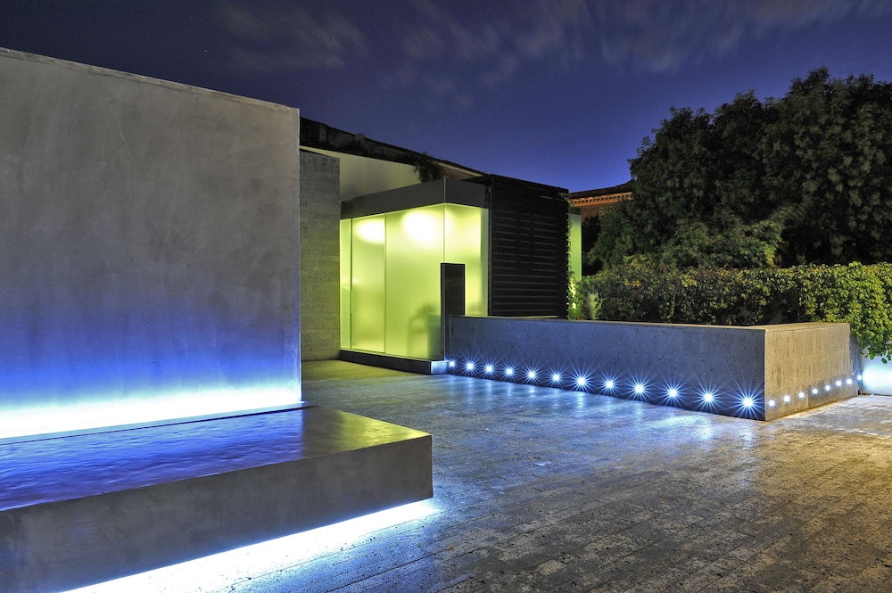 Romano House — Swimming pool in Catania, Sicily