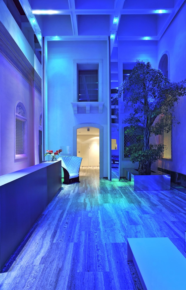 Romano House — Hotel building in Catania, Sicily