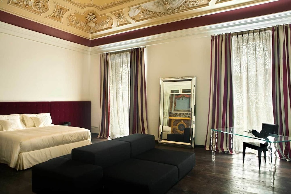 Romano House — Hotel rooms in Catania, Sicily