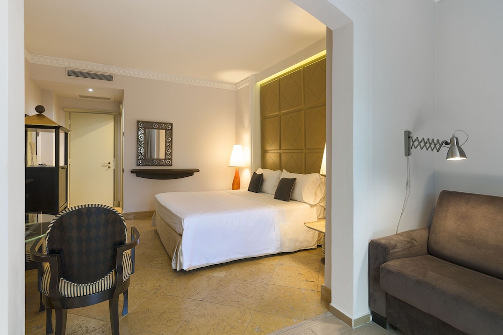 Romano Palace Luxury Hotel — Hotel rooms in Catania, Sicily