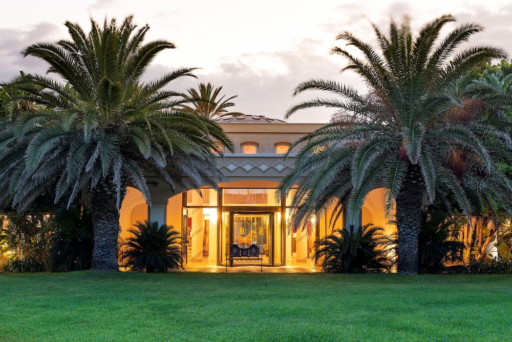 Romano Palace Luxury Hotel — Hotel building in Catania, Sicily