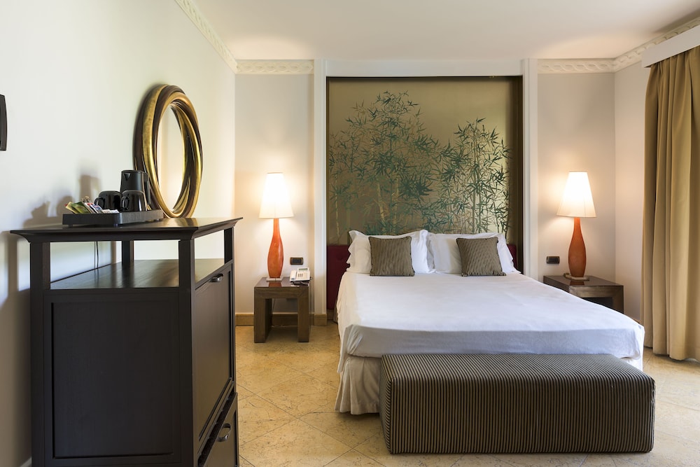 Romano Palace Luxury Hotel — Hotel rooms in Catania, Sicily