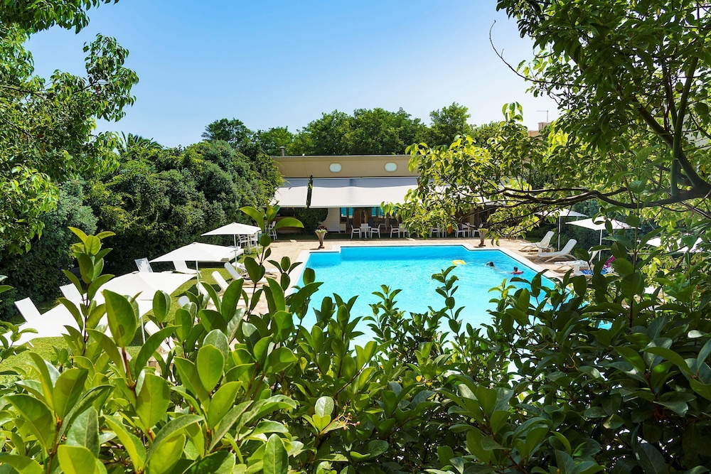 Romano Palace Luxury Hotel — Swimming pool in Catania, Sicily