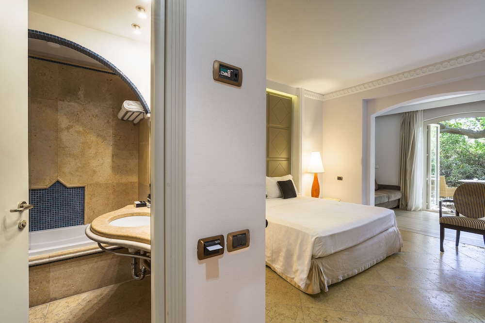 Romano Palace Luxury Hotel — Hotel rooms in Catania, Sicily