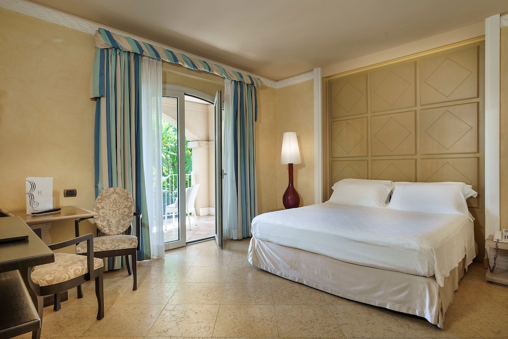 Romano Palace Luxury Hotel — Hotel rooms in Catania, Sicily