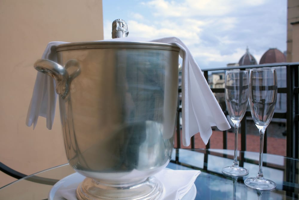 Hotel Albani Firenze — Hotel rooms in Florence, Tuscany