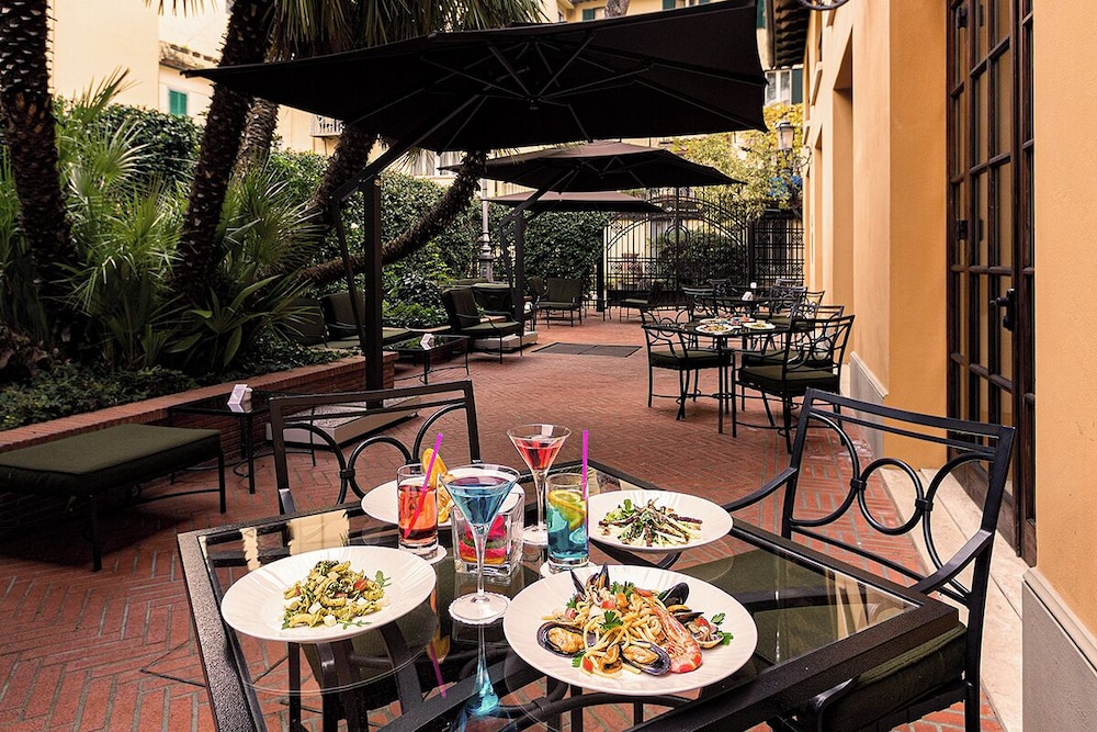 Hotel Albani Firenze — Restaurant & bars in Florence, Tuscany