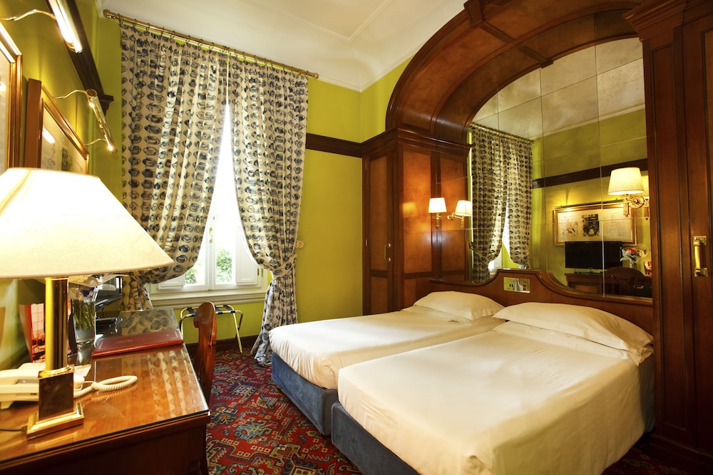 Hotel Albani Firenze — Hotel rooms in Florence, Tuscany