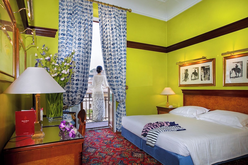 Hotel Albani Firenze — Hotel rooms in Florence, Tuscany