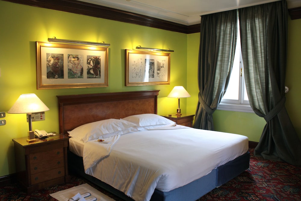Hotel Albani Firenze — Hotel rooms in Florence, Tuscany