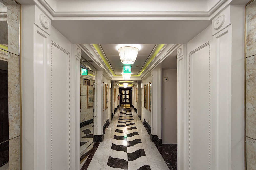 Hotel Albani Firenze — Hotel building in Florence, Tuscany