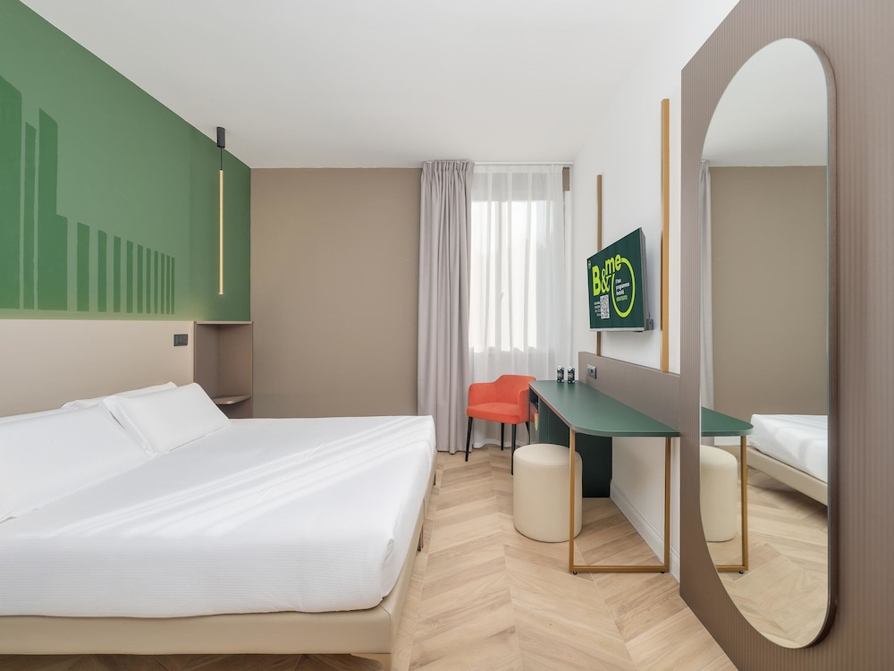 B&B HOTEL CALENZANO FIRST — Hotel rooms in Calenzano, Tuscany