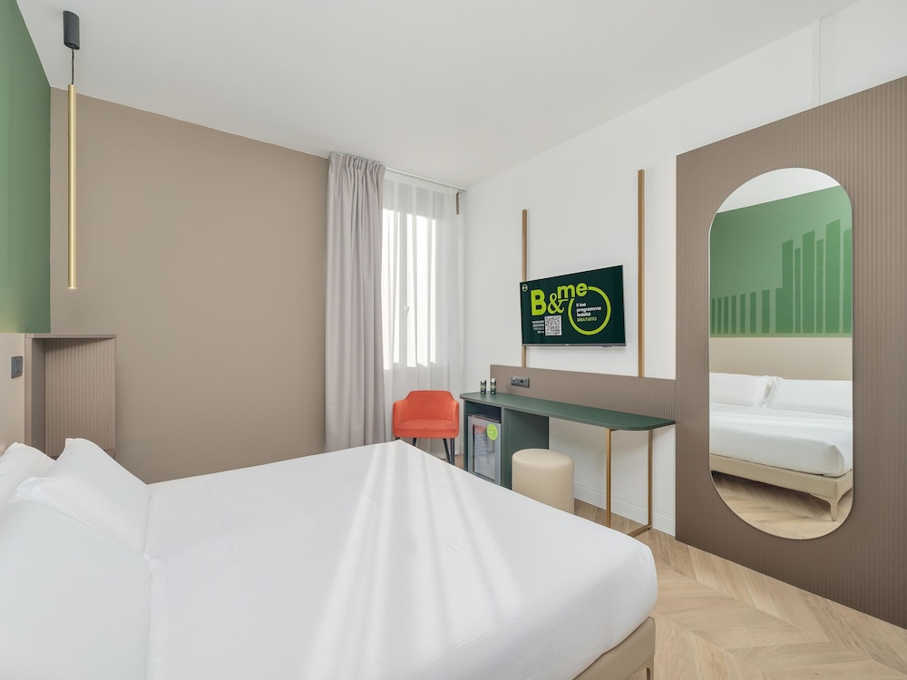B&B HOTEL CALENZANO FIRST — Hotel rooms in Calenzano, Tuscany