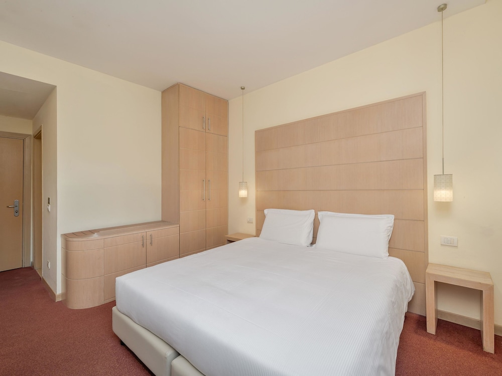 B&B HOTEL CALENZANO FIRST — Hotel rooms in Calenzano, Tuscany