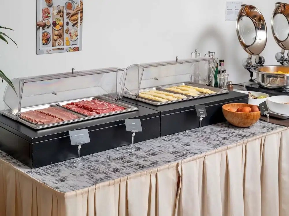 B&B HOTEL CALENZANO FIRST — Restaurant & bars in Calenzano, Tuscany