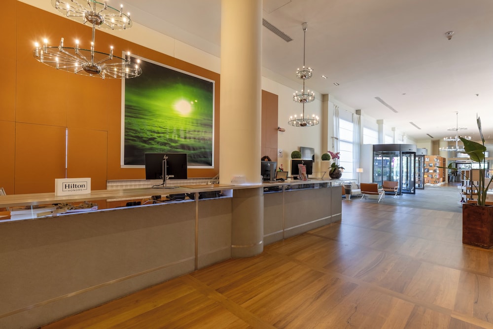 Hilton Garden Inn Florence Novoli — Hotel building in Florence, Tuscany