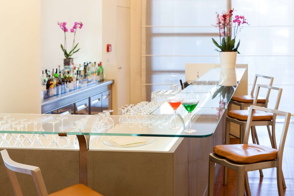 Hilton Garden Inn Florence Novoli — Restaurant & bars in Florence, Tuscany