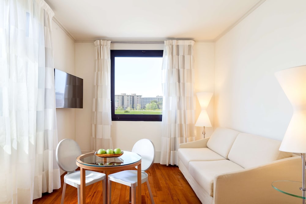 Hilton Garden Inn Florence Novoli — Hotel rooms in Florence, Tuscany