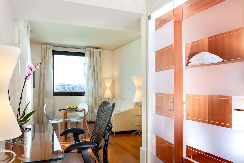 Hilton Garden Inn Florence Novoli — Hotel rooms in Florence, Tuscany