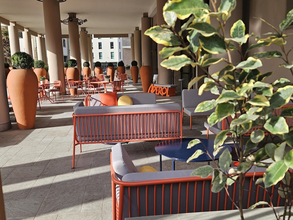 Hilton Garden Inn Florence Novoli — Restaurant & bars in Florence, Tuscany