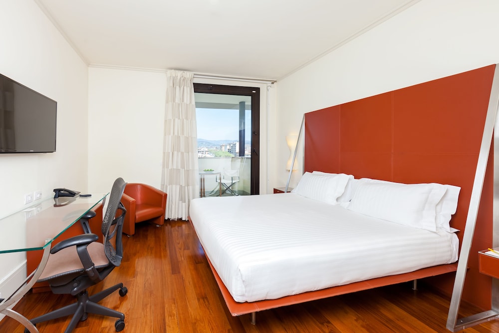 Hilton Garden Inn Florence Novoli — Hotel rooms in Florence, Tuscany