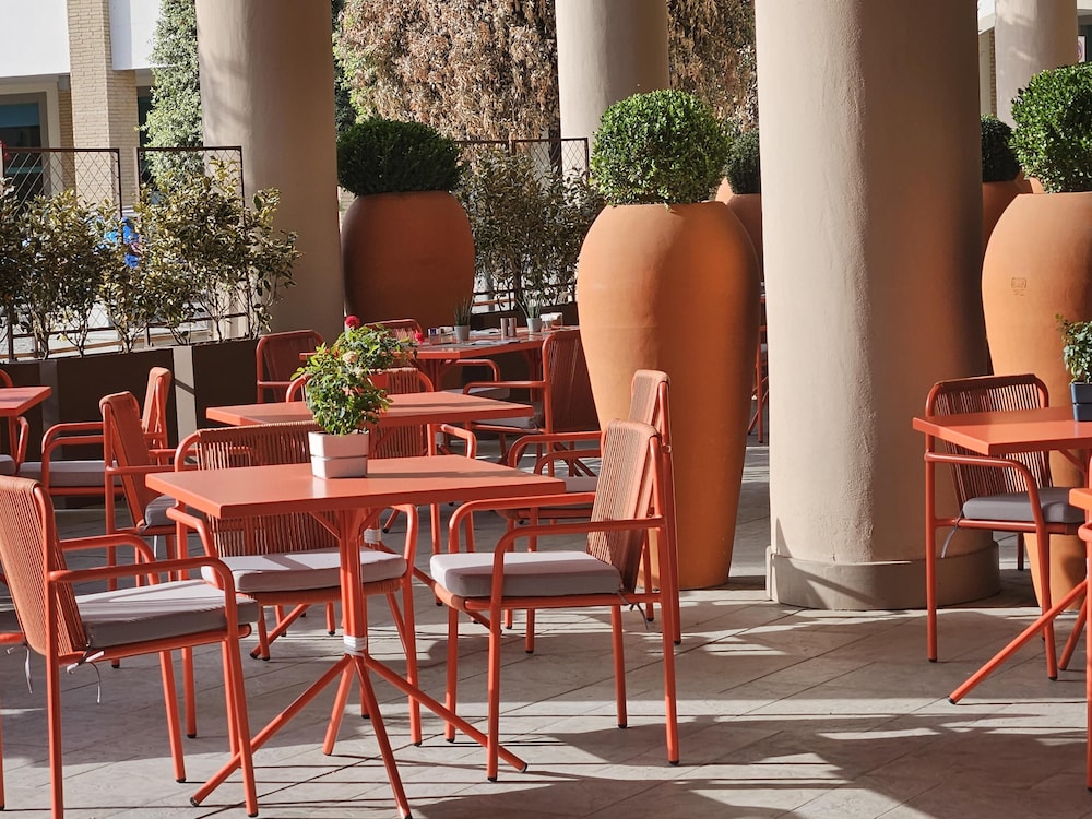 Hilton Garden Inn Florence Novoli — Restaurant & bars in Florence, Tuscany
