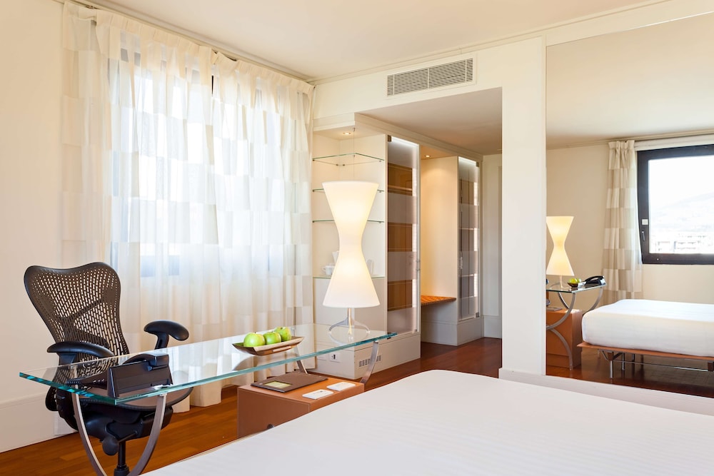 Hilton Garden Inn Florence Novoli — Hotel rooms in Florence, Tuscany