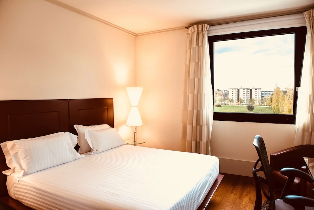 Hilton Garden Inn Florence Novoli — Hotel rooms in Florence, Tuscany