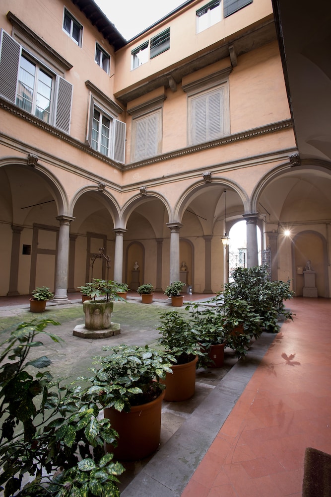 Hotel Silla — Hotel building in Florence, Tuscany