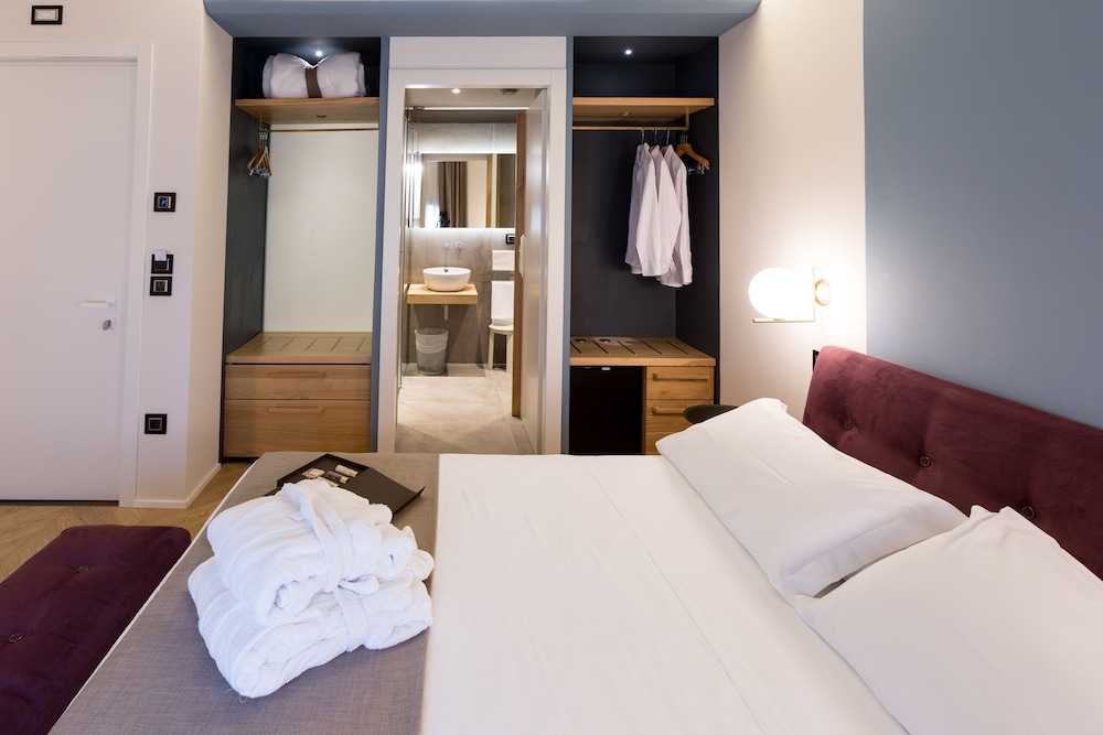 Hotel Silla — Hotel rooms in Florence, Tuscany