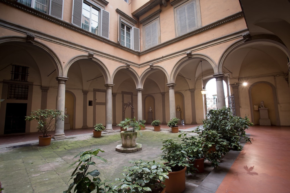 Hotel Silla — Hotel building in Florence, Tuscany