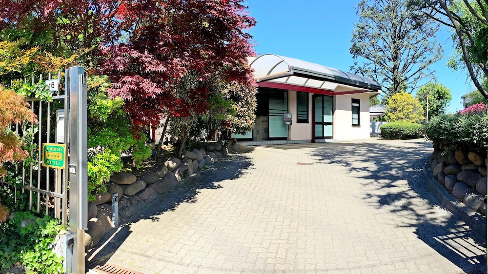 Airport Hotel Motel Malpensa — Main photo in Lonate Pozzolo, Lombardy
