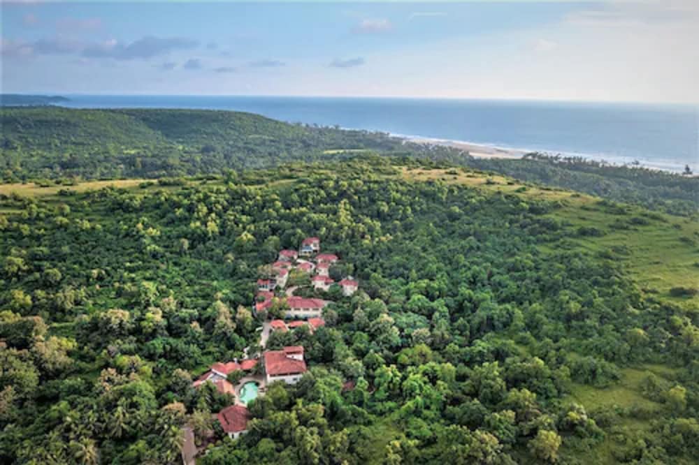 Golden Tulip Goa Mandrem — Main photo in Mandrem, Goa