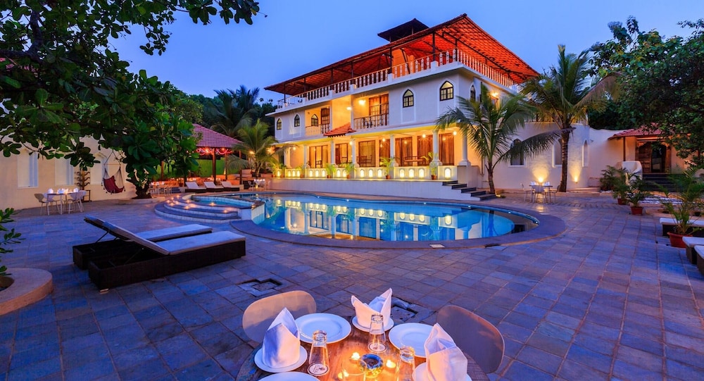 Golden Tulip Goa Mandrem — Swimming pool in Mandrem, Goa