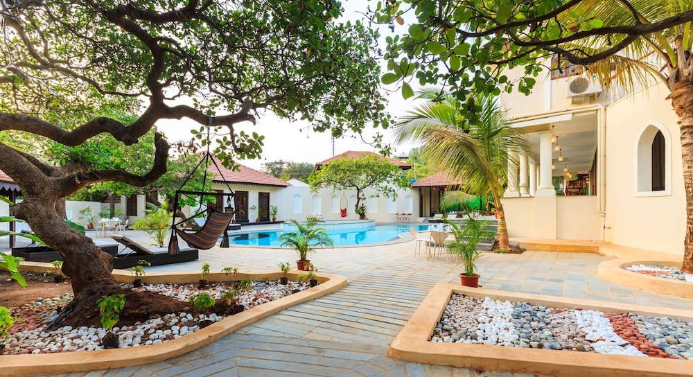Golden Tulip Goa Mandrem — Swimming pool in Mandrem, Goa